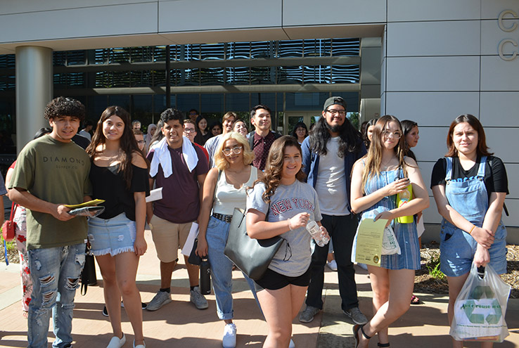 Students in front of Crafton Center