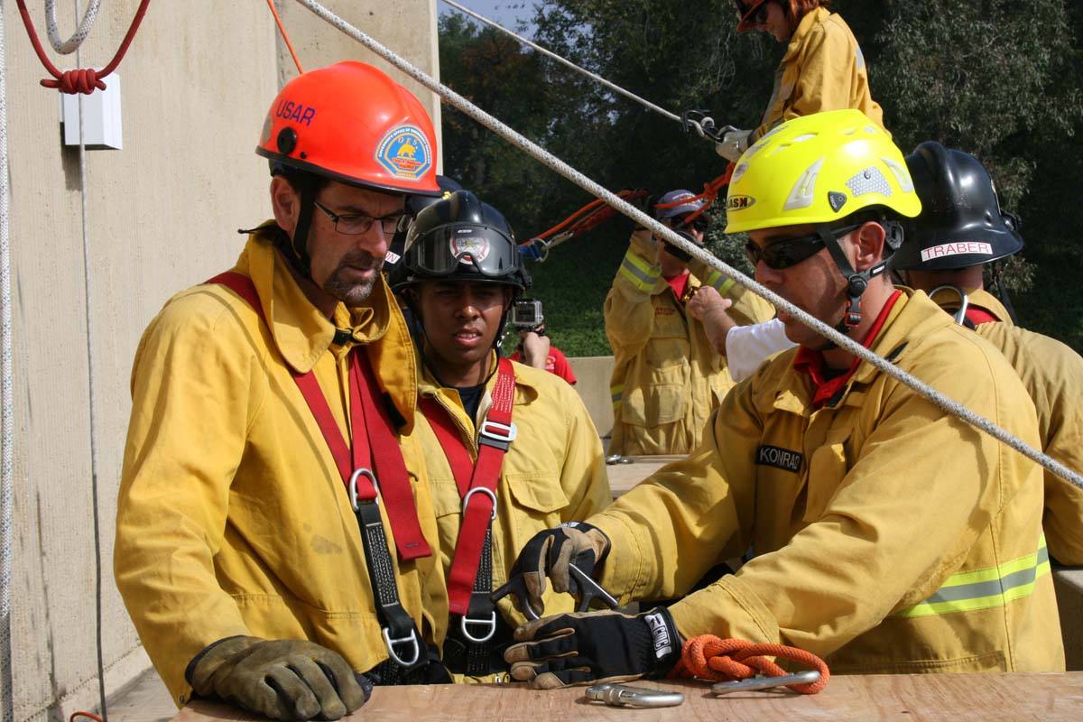 Cadets rappelling