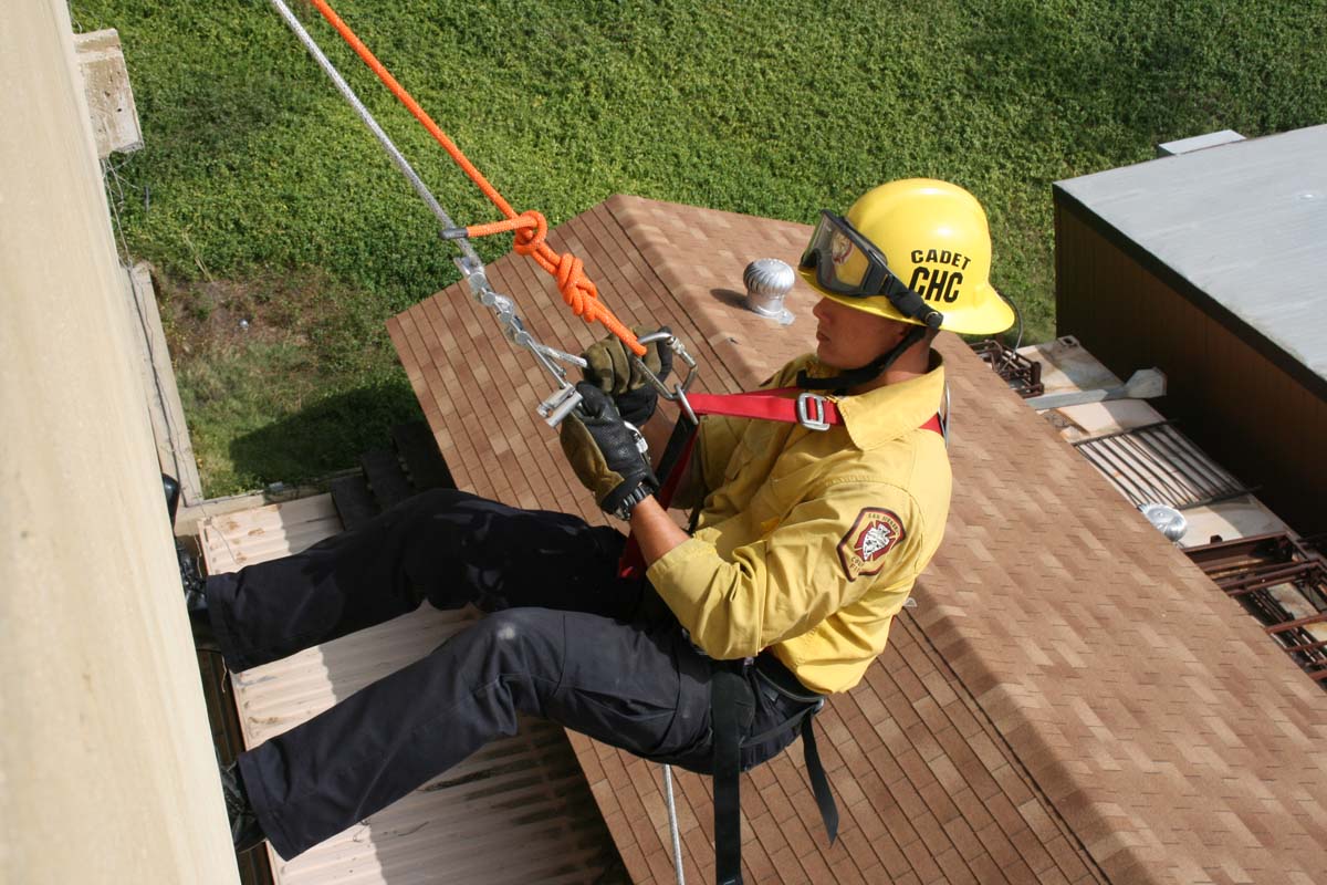 Cadets rappelling