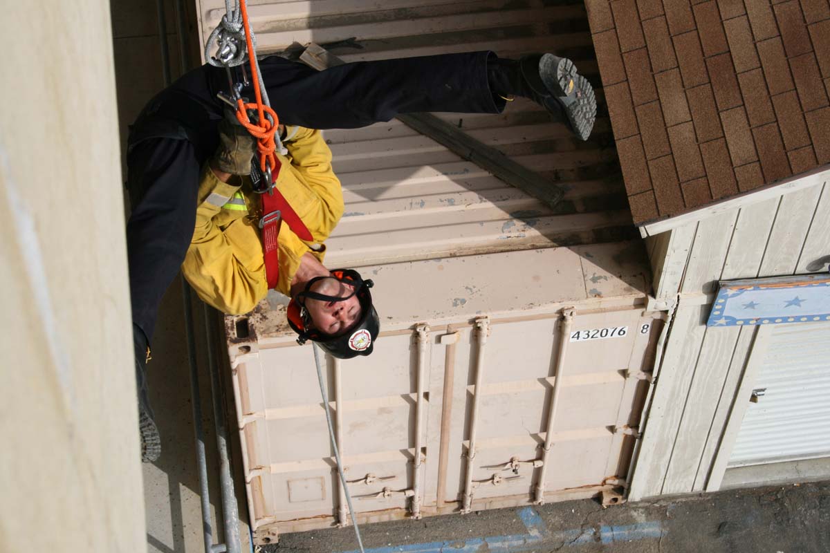 Cadets rappelling