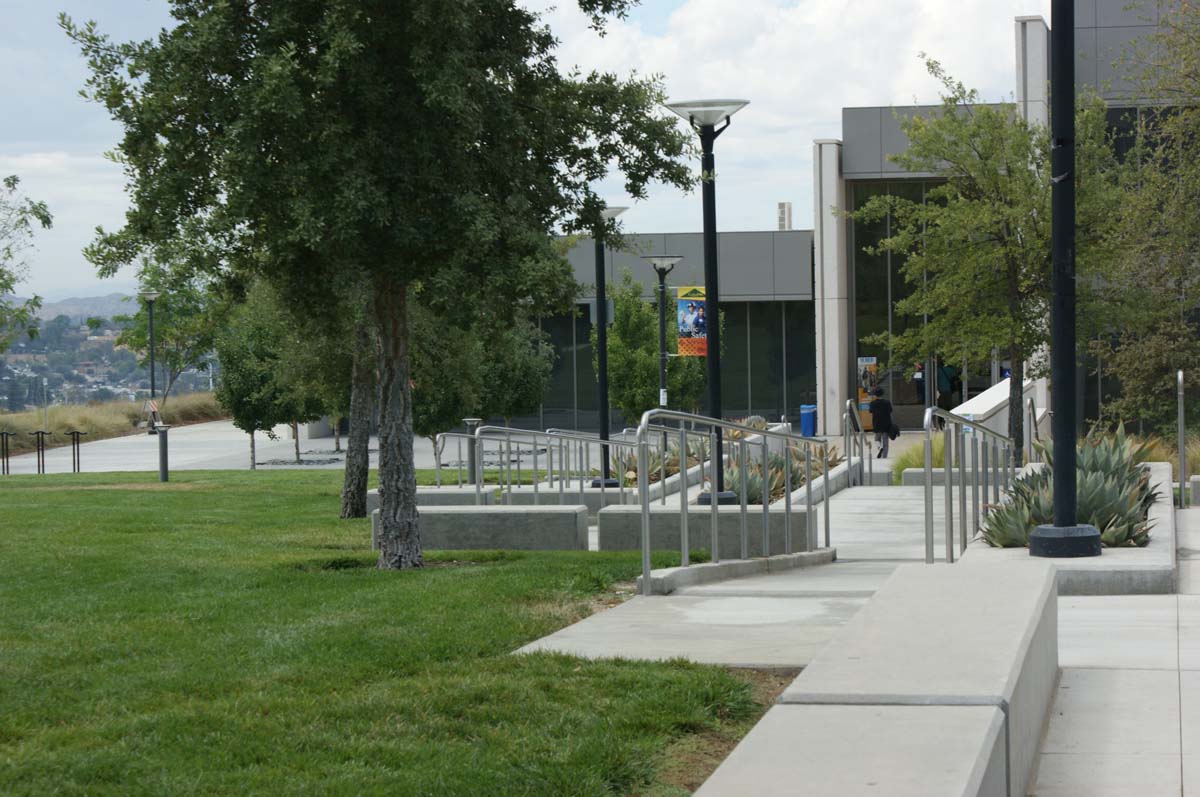 People enjoying the first days of fall semester
