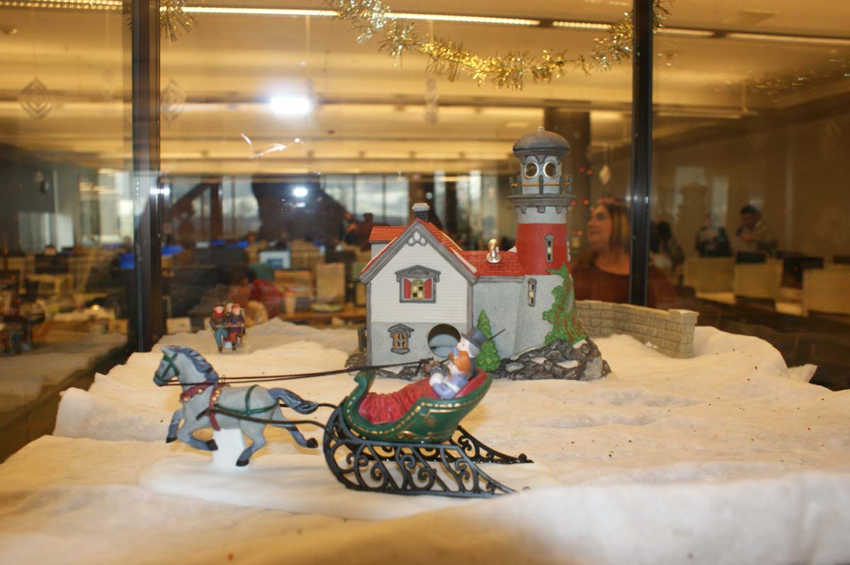 Transfer Center decor