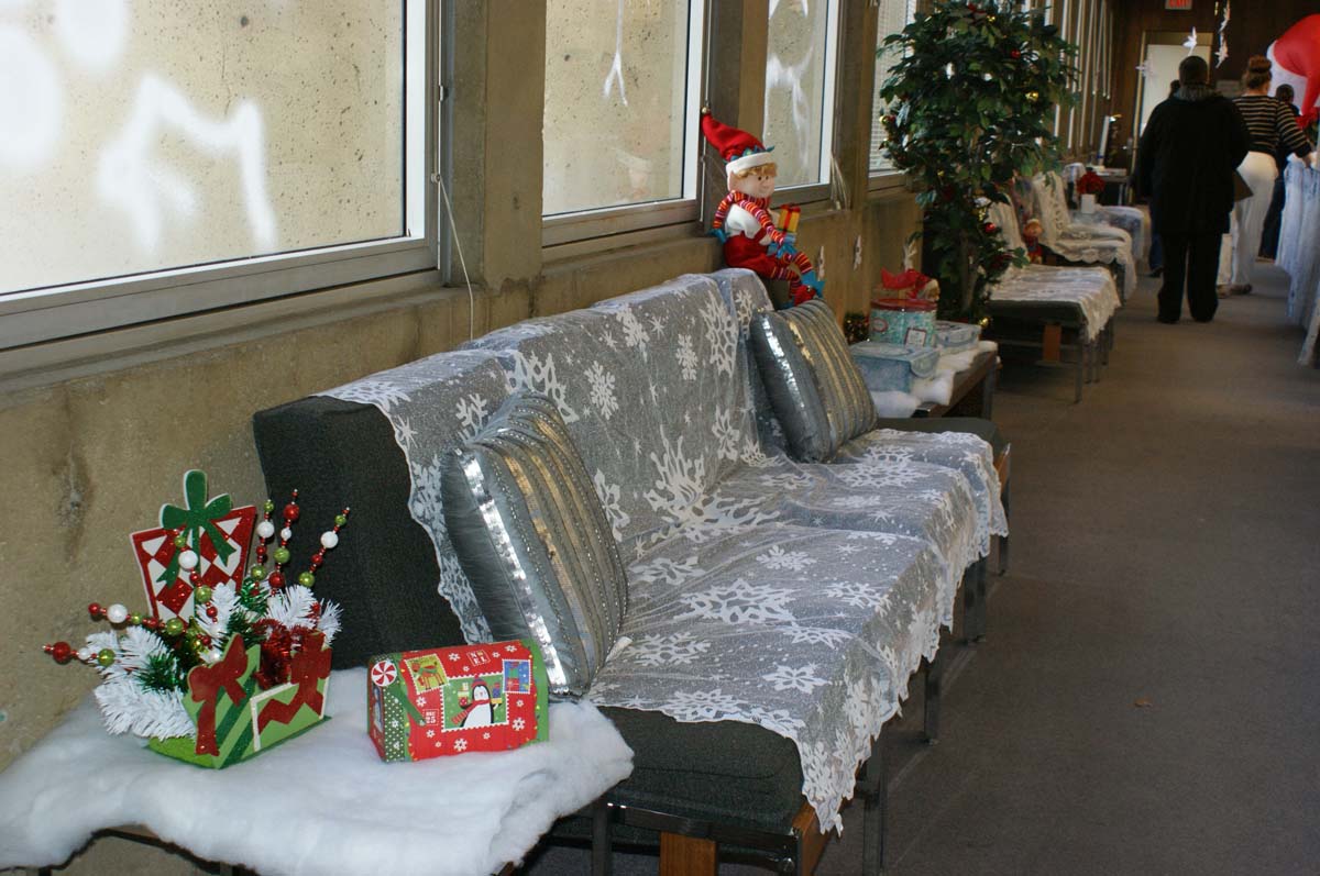 Transfer Center decor