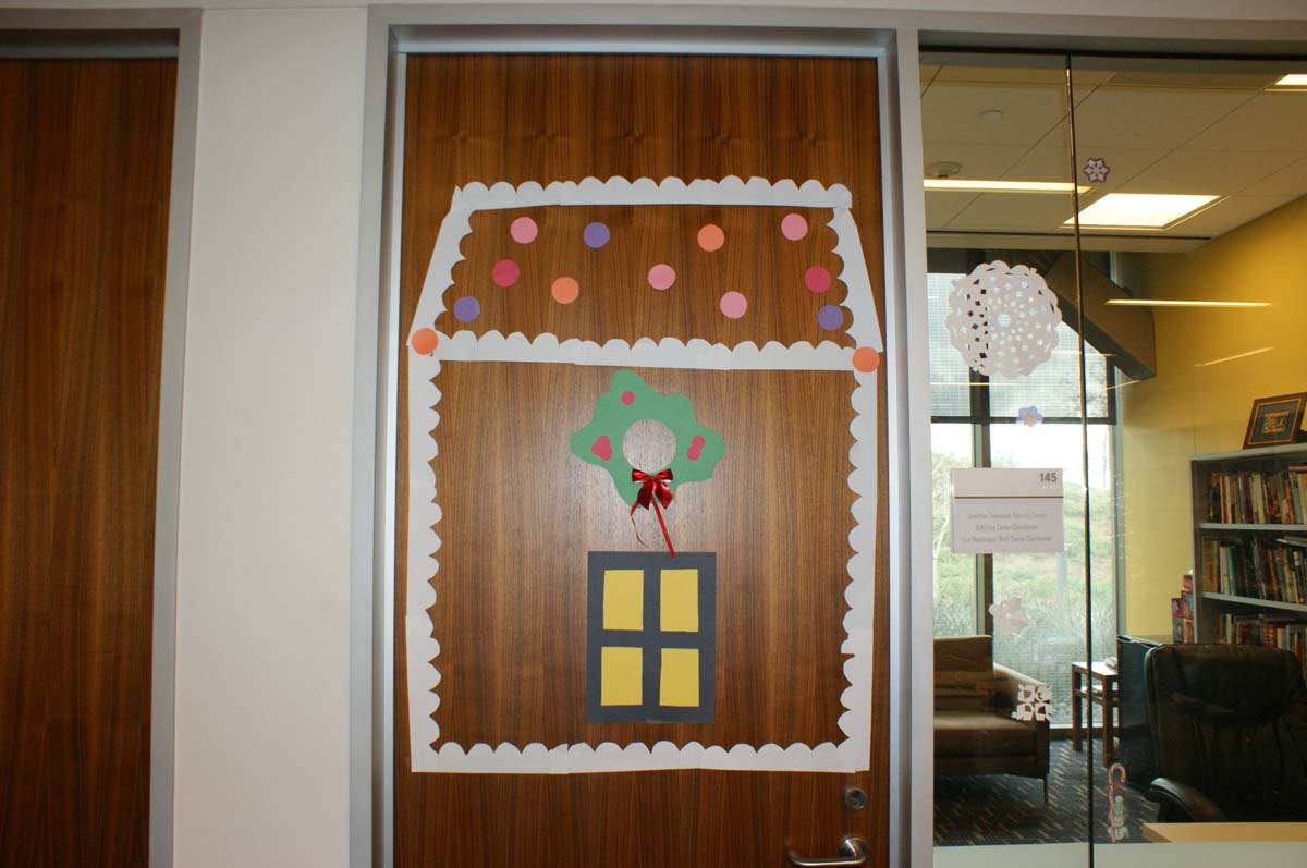 Transfer Center decor