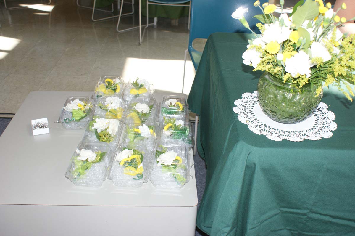 People enjoying the Retiree Brunch