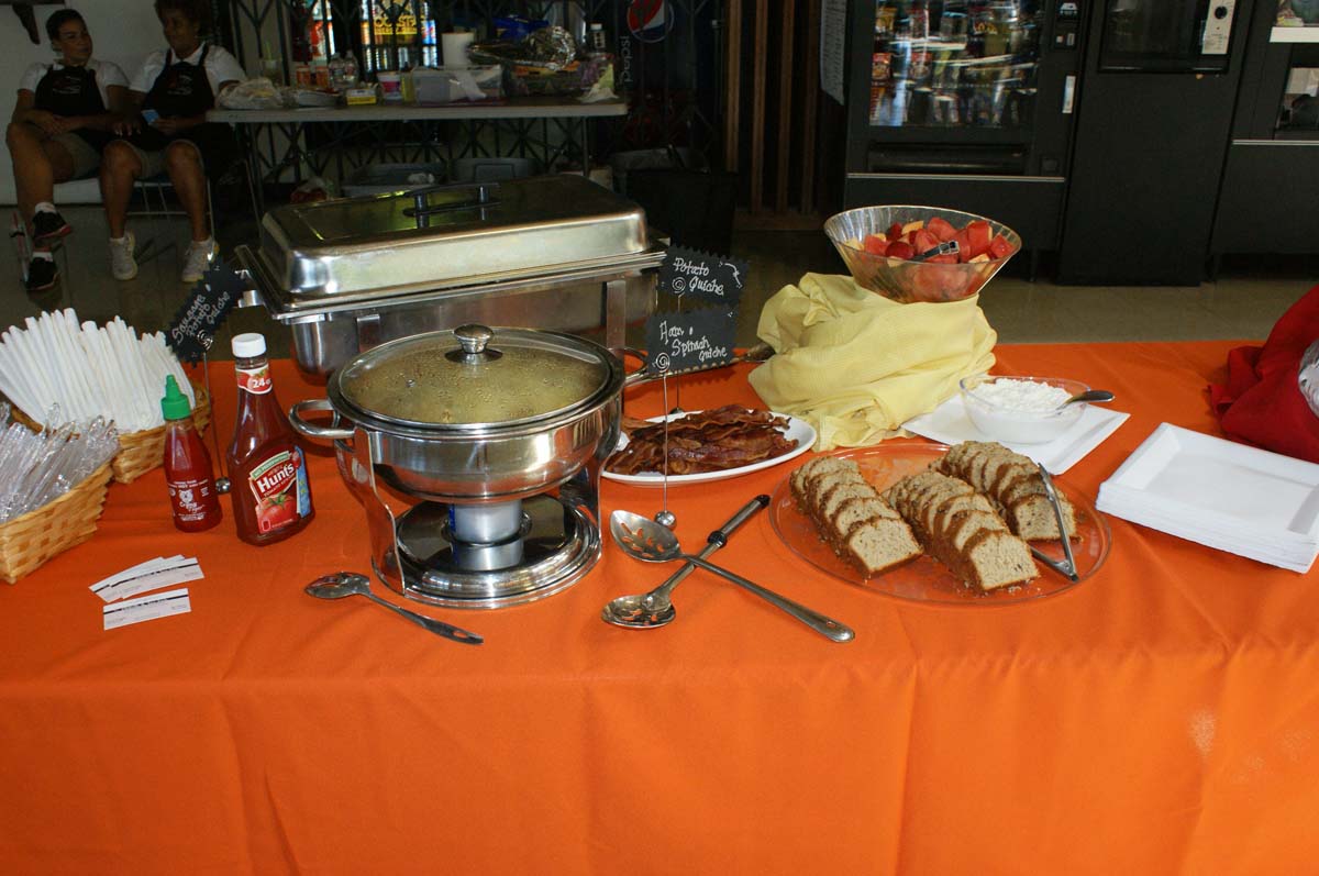 People enjoying the Retiree Brunch