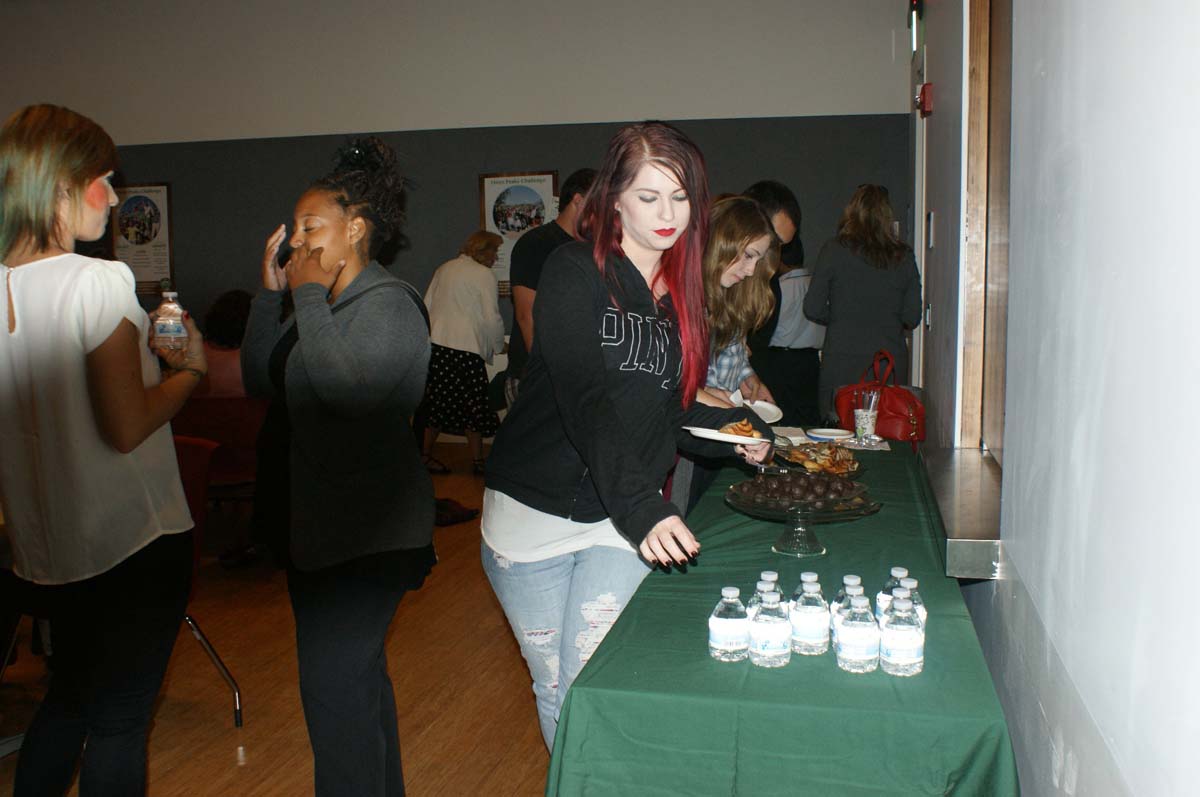 San Manuel representatives meeting student workers