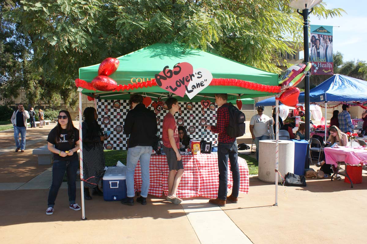 People enjoying Club Rush