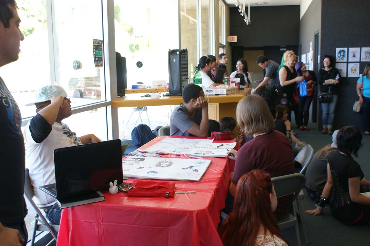 People at the Manga Mania event