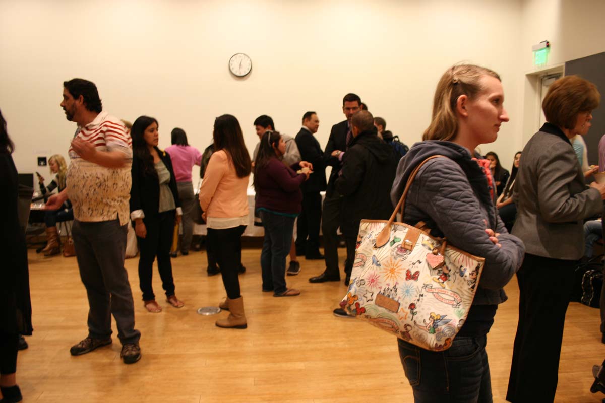 People at Tea with the Deans event