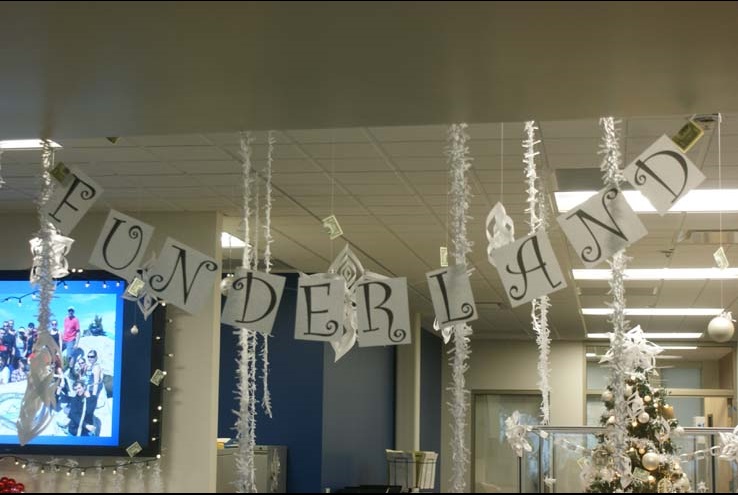 Holiday Décor Contest