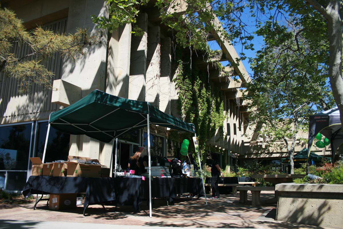 Grad Fair Photos Thumbnail