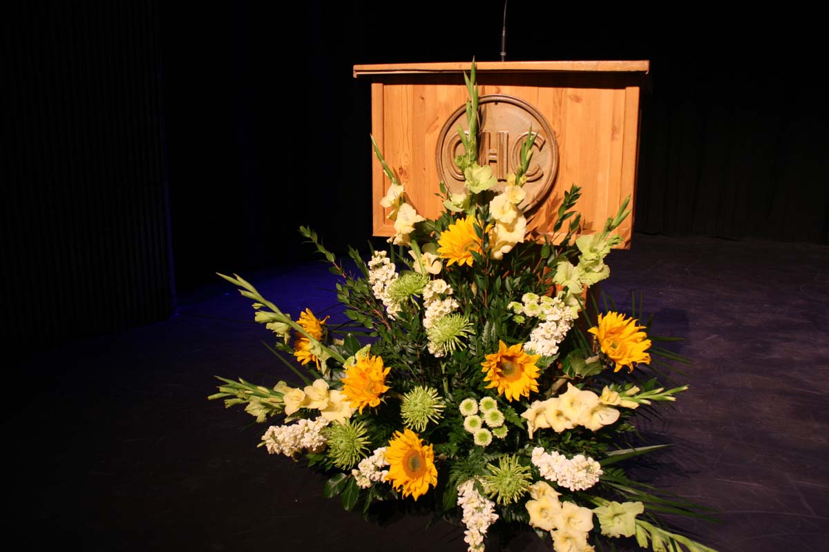 People enjoying the Scholars Convocation