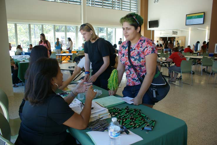 Students enjoying the Roadrunner Rally