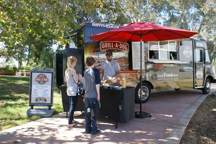 Students enjoying the Roadrunner Rally