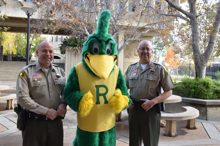 People enjoying the Friends of CHC Luncheon