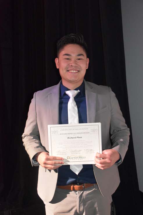 People celebrating the Respiratory Care Graduation.