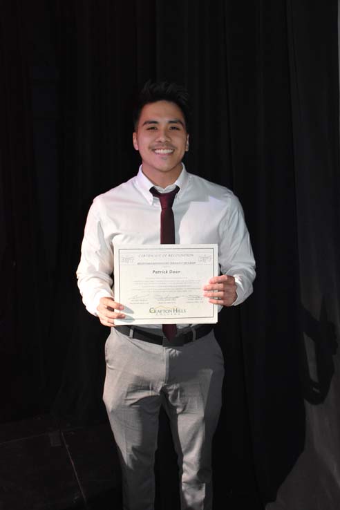 People celebrating the Respiratory Care Graduation.