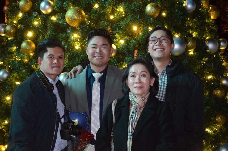 People celebrating the Respiratory Care Graduation.