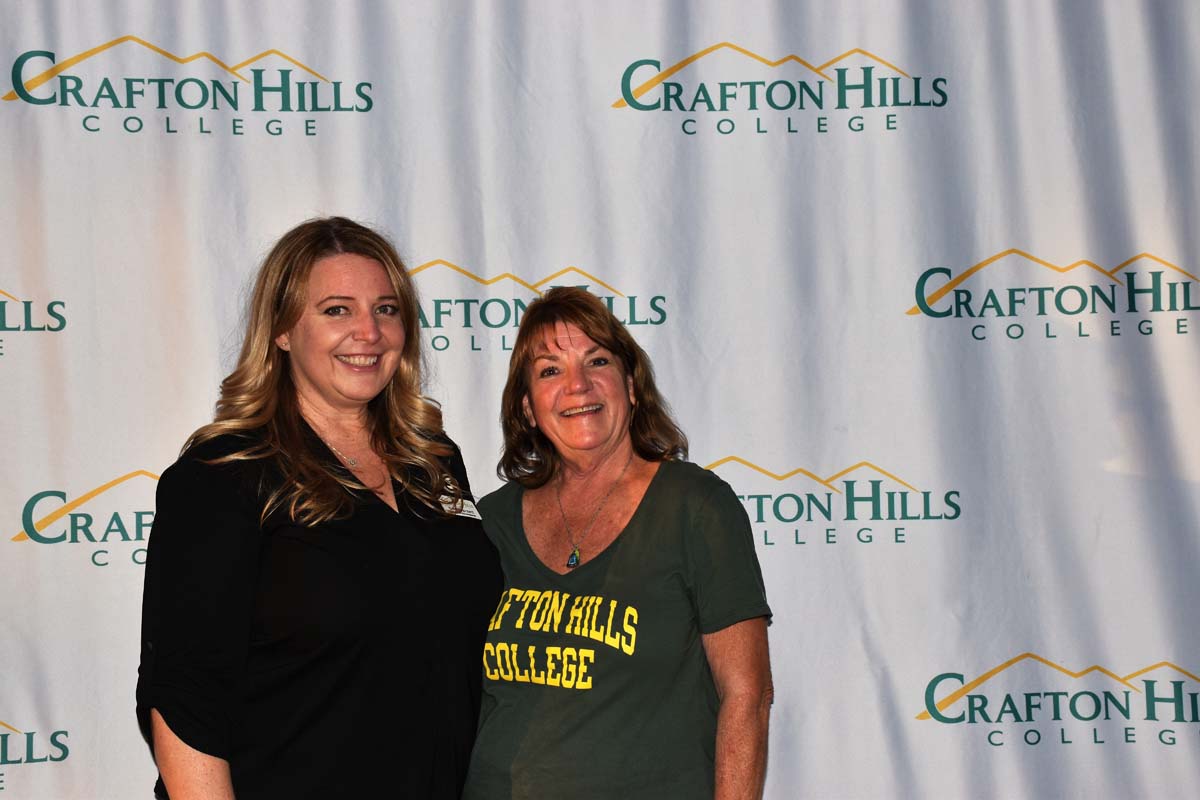 People enjoying President's Circle Gathering