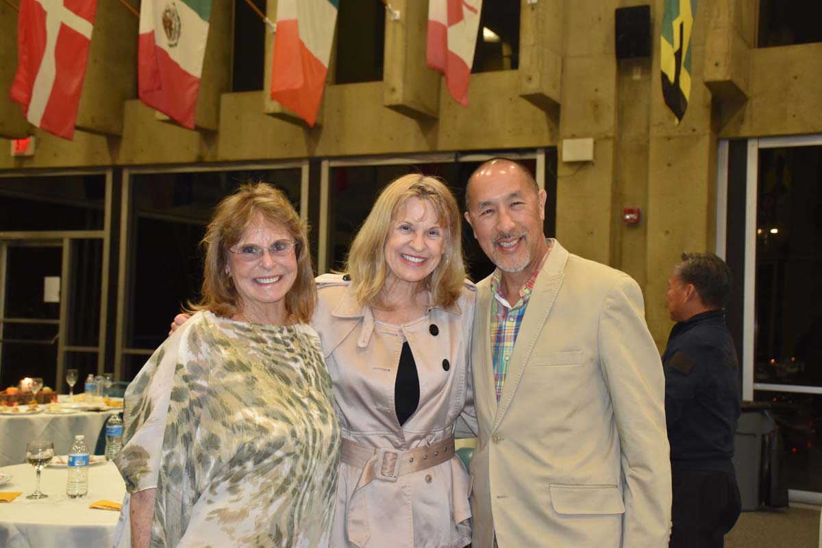 People enjoying President's Circle Gathering