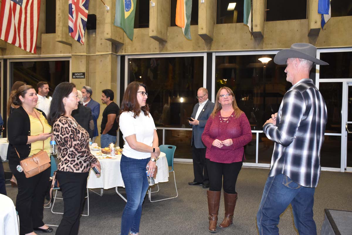 People enjoying President's Circle Gathering