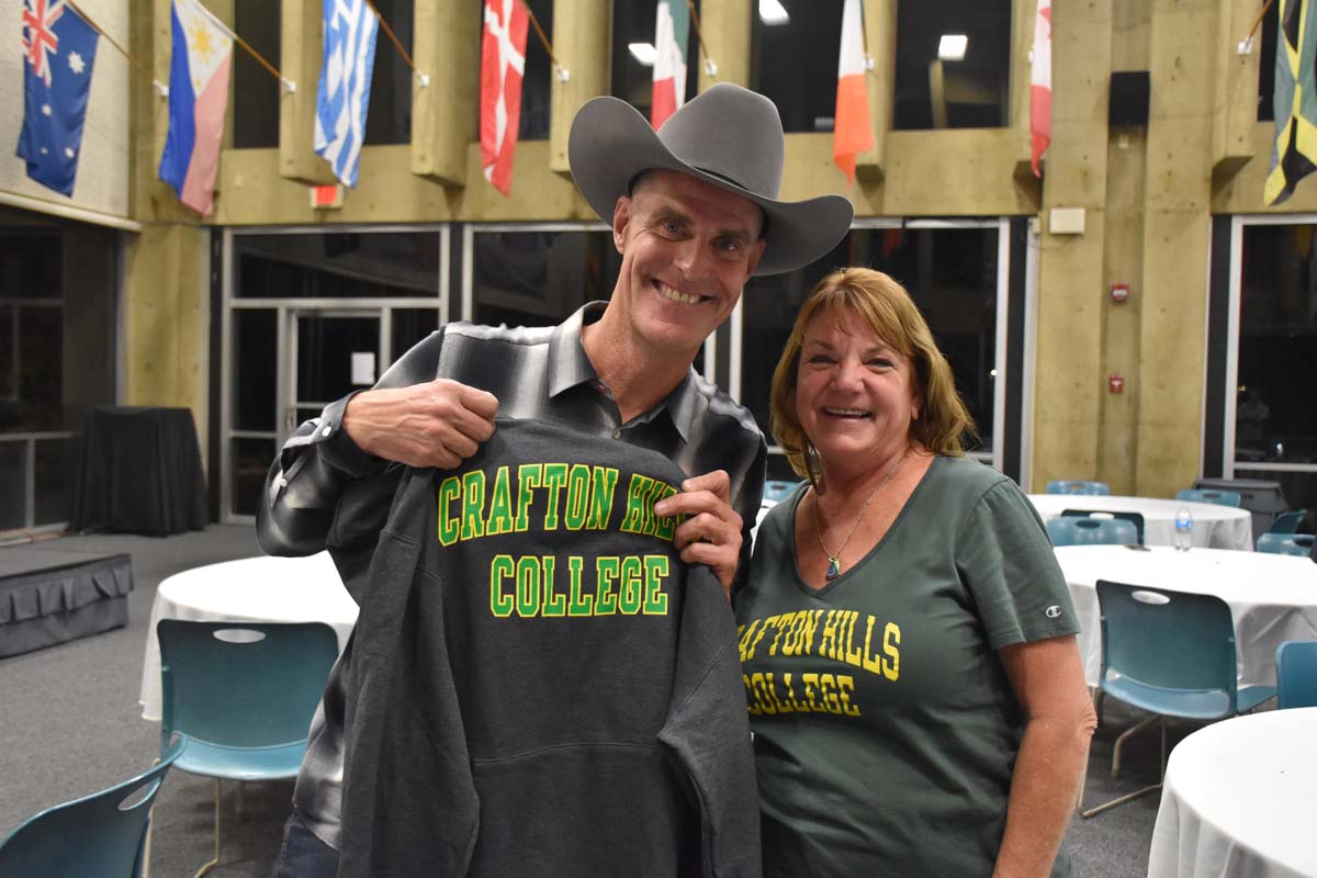 People enjoying President's Circle Gathering