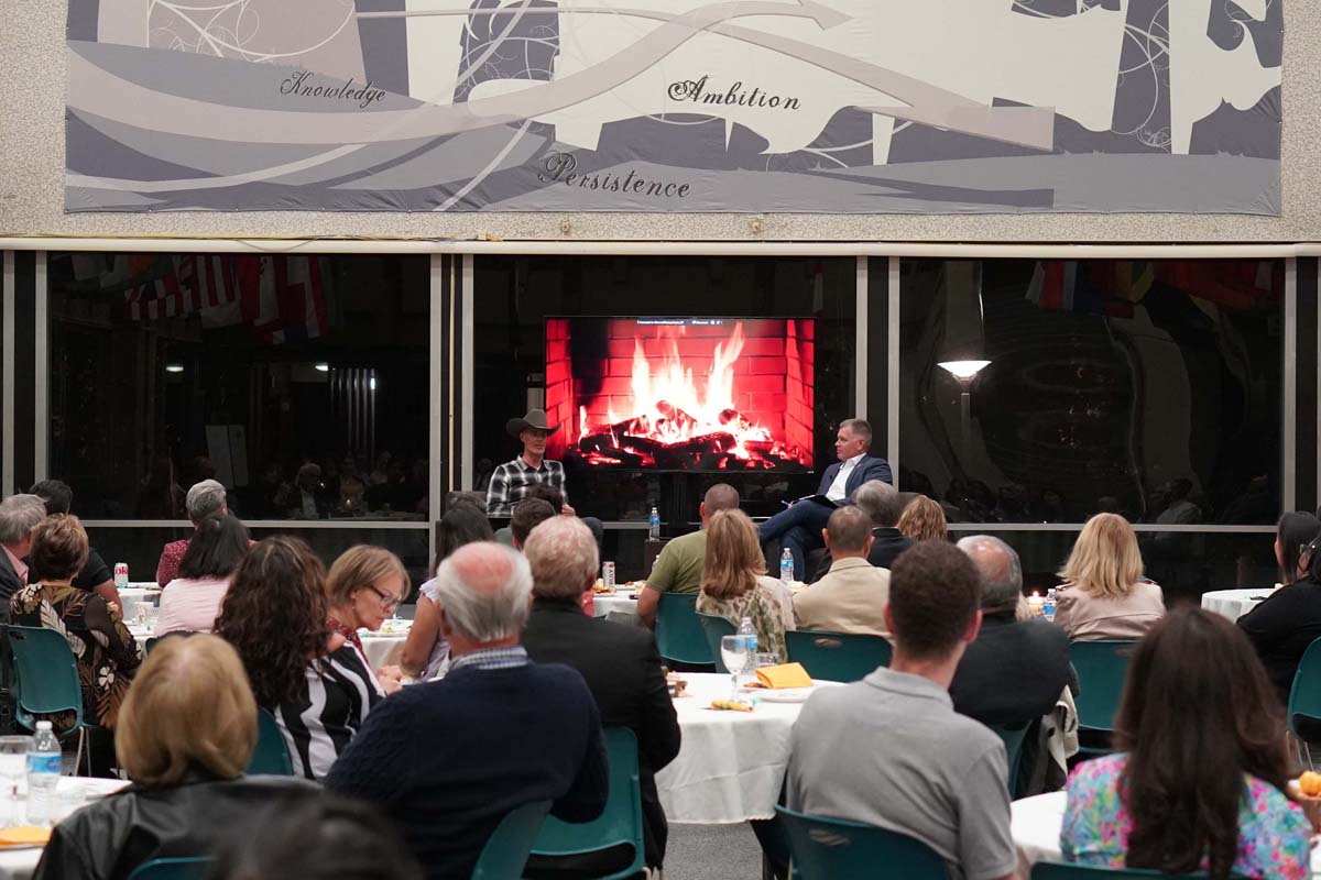 People enjoying President's Circle Gathering