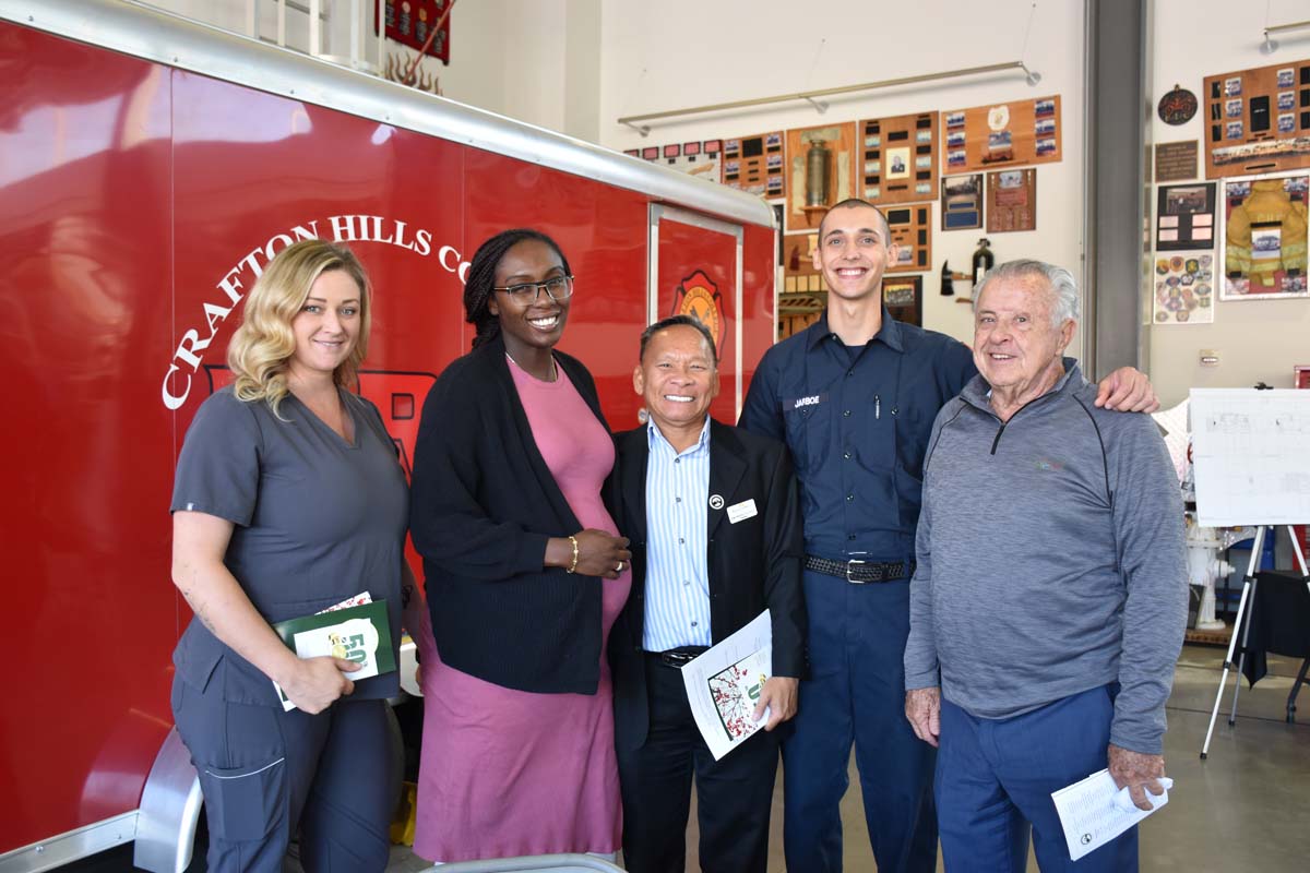 People enjoying the Friends Annual Luncheon