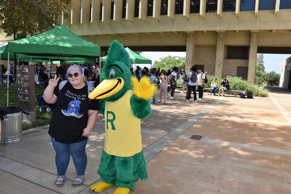 People enjoying the Transfer Fair and Hispanic Heritage Kickoff Event