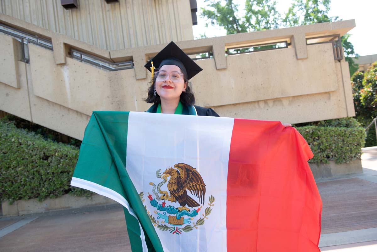People enjoying Commencement