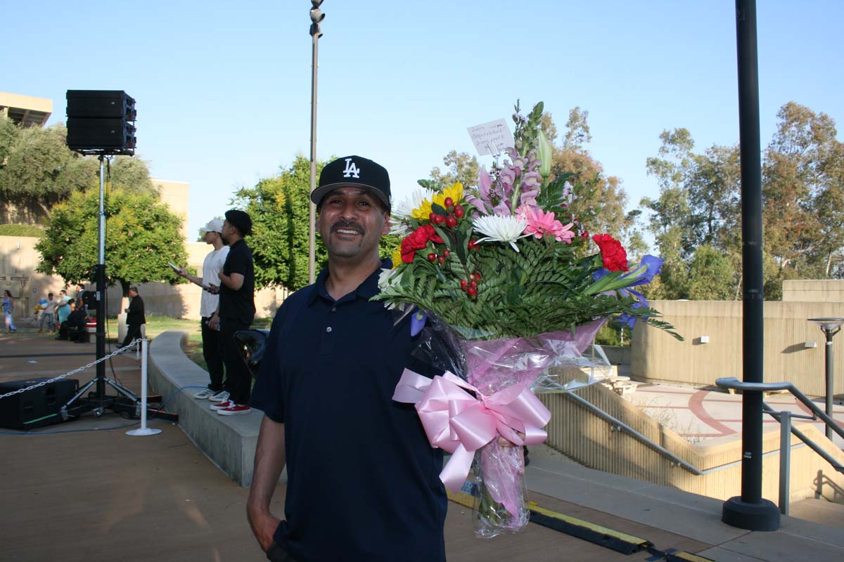 People enjoying Commencement