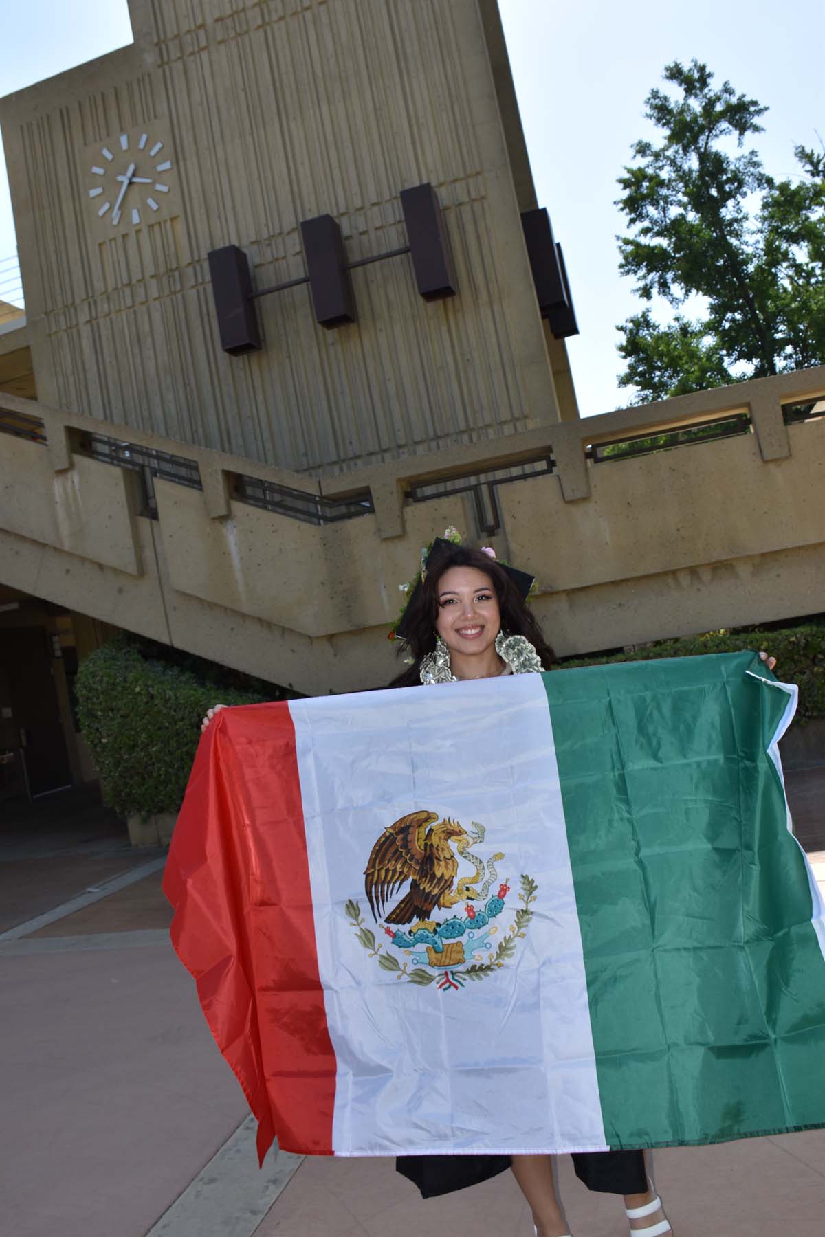 People enjoying Commencement