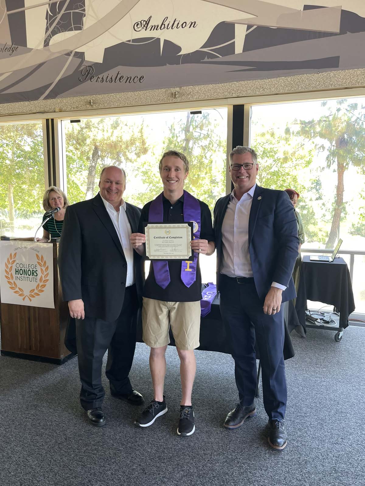 People enjoying the Honors Luncheon