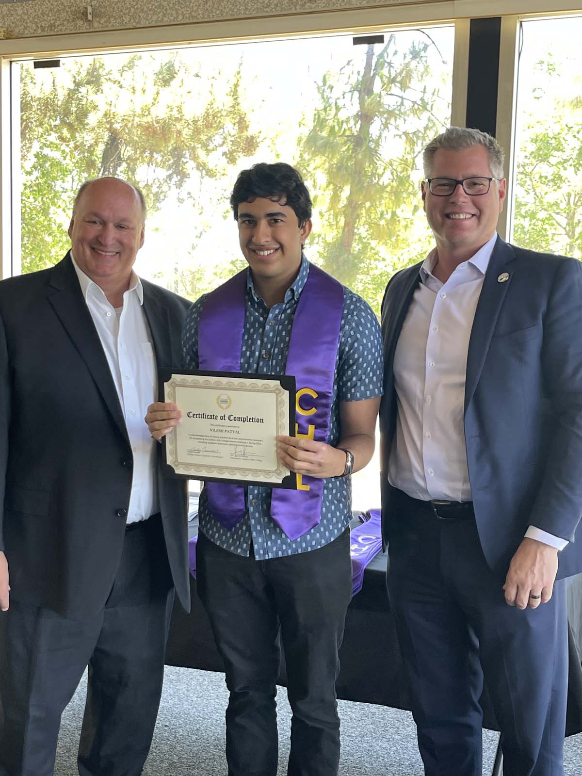 People enjoying the Honors Luncheon