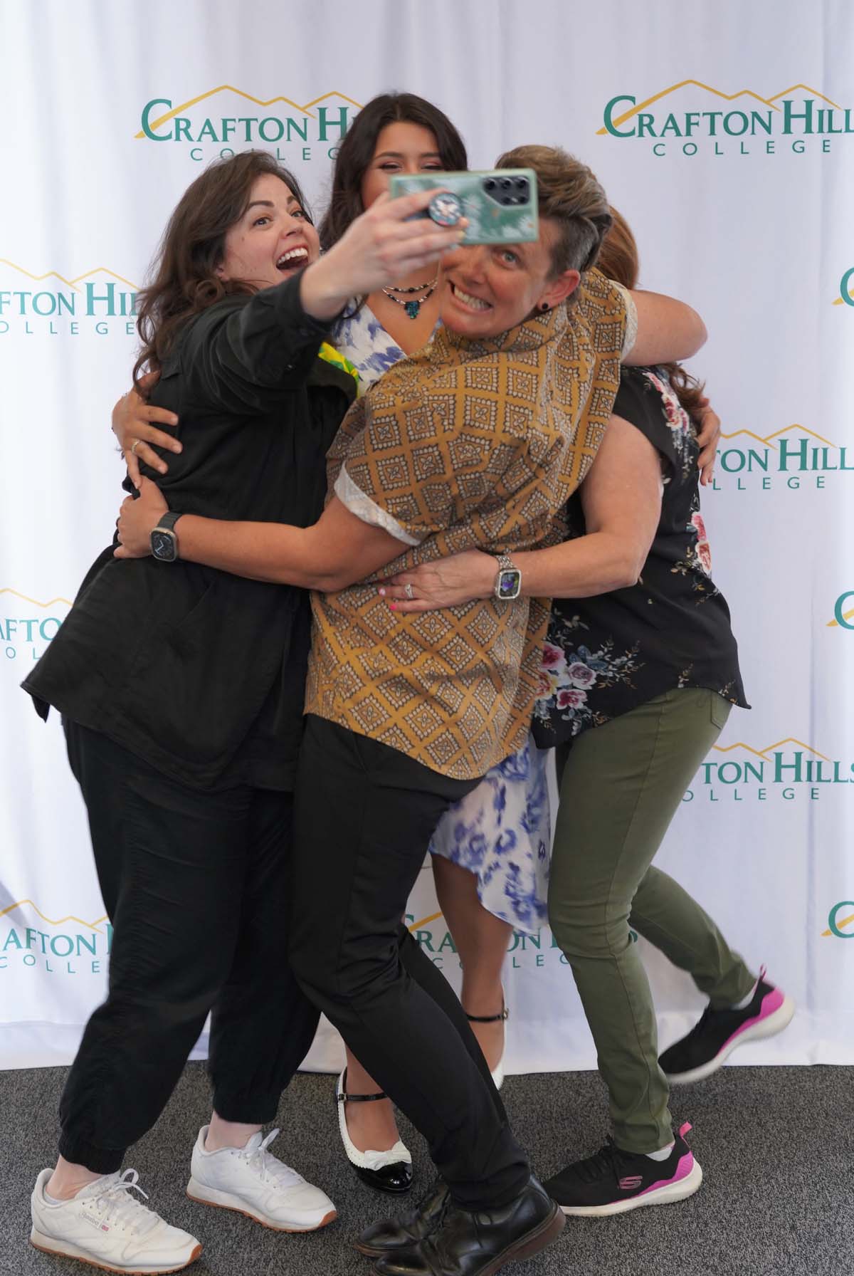 People enjoying the Athletics Banquet