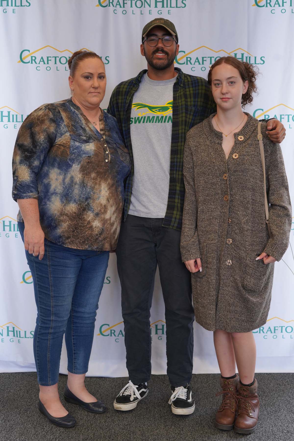 People enjoying the Athletics Banquet