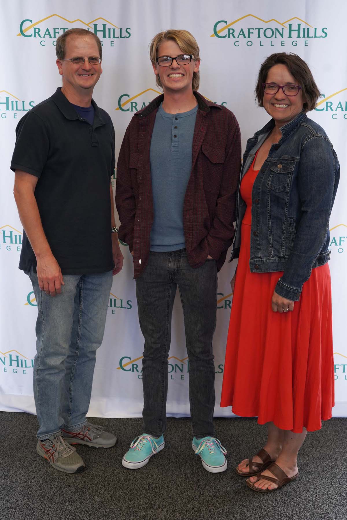 People enjoying the Athletics Banquet