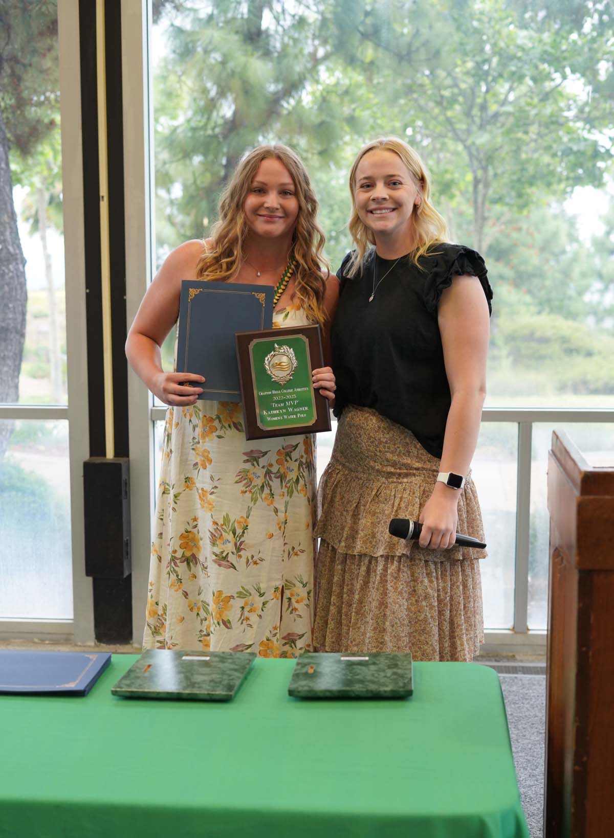 People enjoying the Athletics Banquet