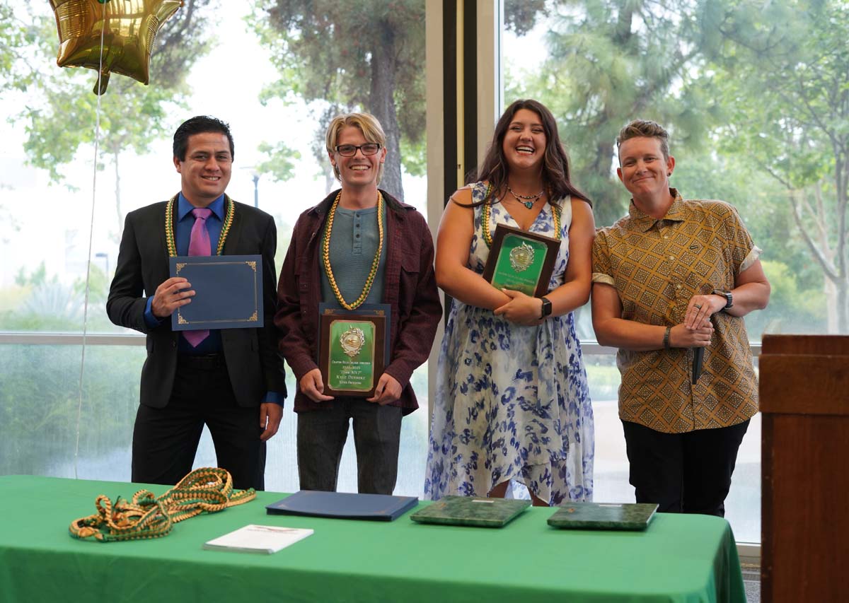 People enjoying the Athletics Banquet