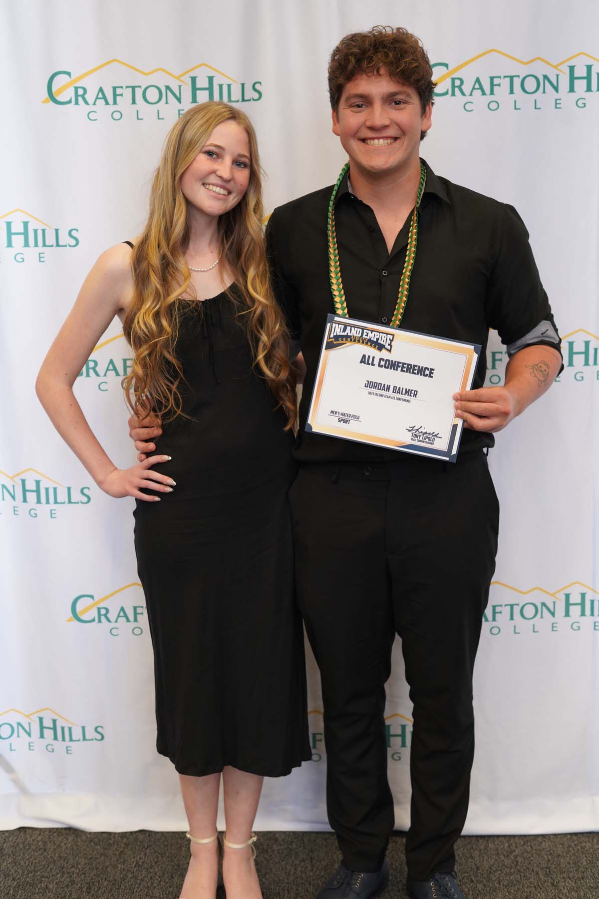 People enjoying the Athletics Banquet