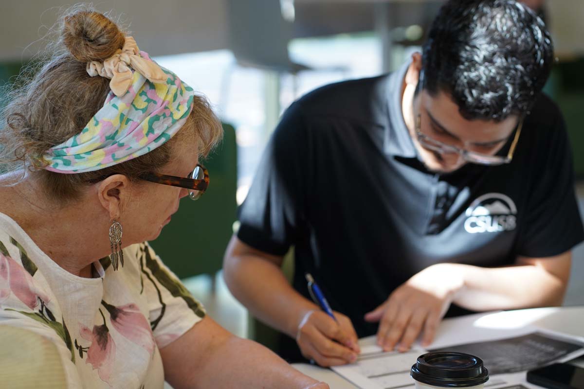 CHC Students at CSUSB Admit Day with mascots