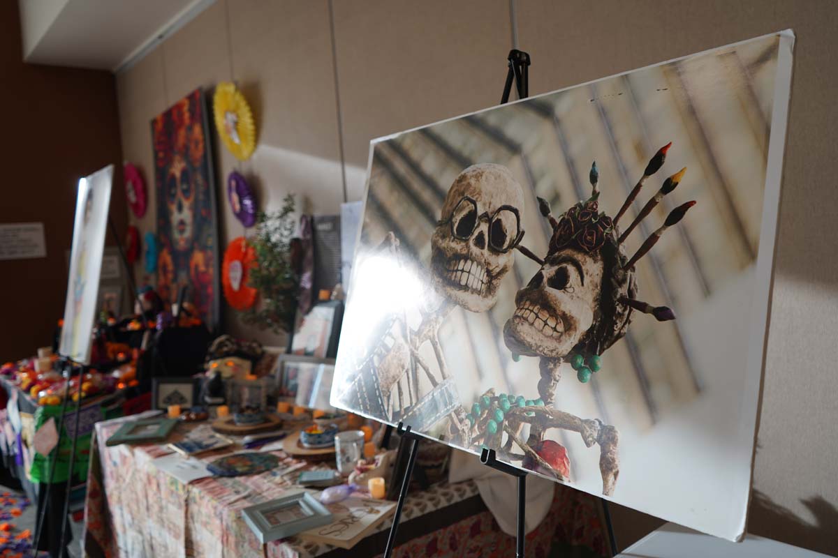 Attendee at Día de los Muertos event at CHC.