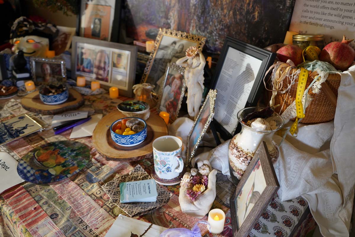 Attendee at Día de los Muertos event at CHC.