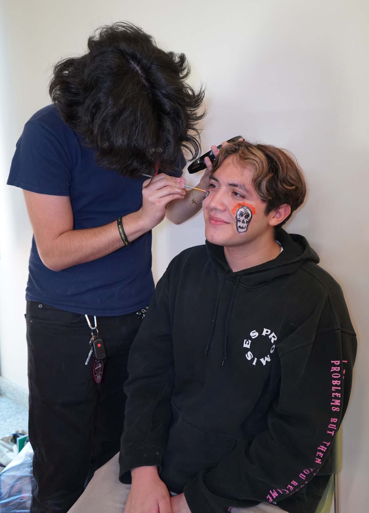 Attendee at Día de los Muertos event at CHC.