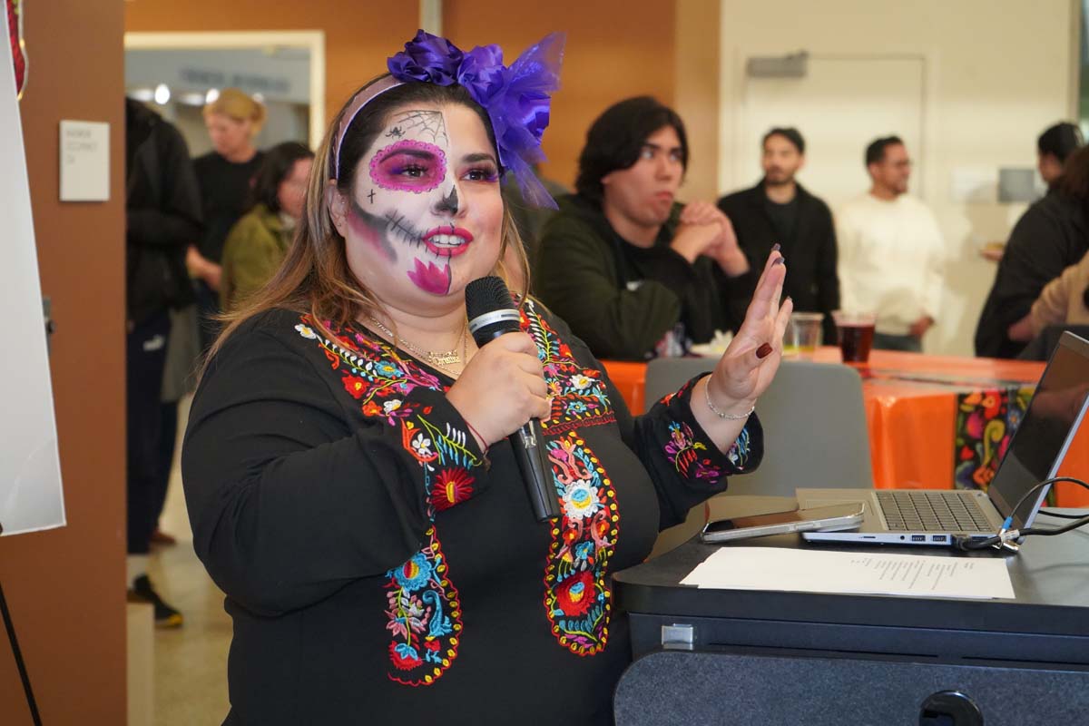 Attendee at Día de los Muertos event at CHC.