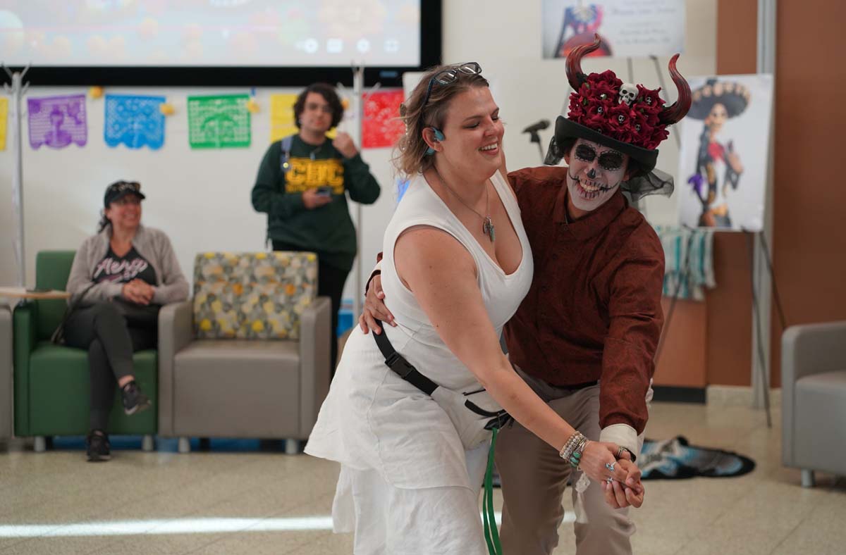 Attendee at Día de los Muertos event at CHC.