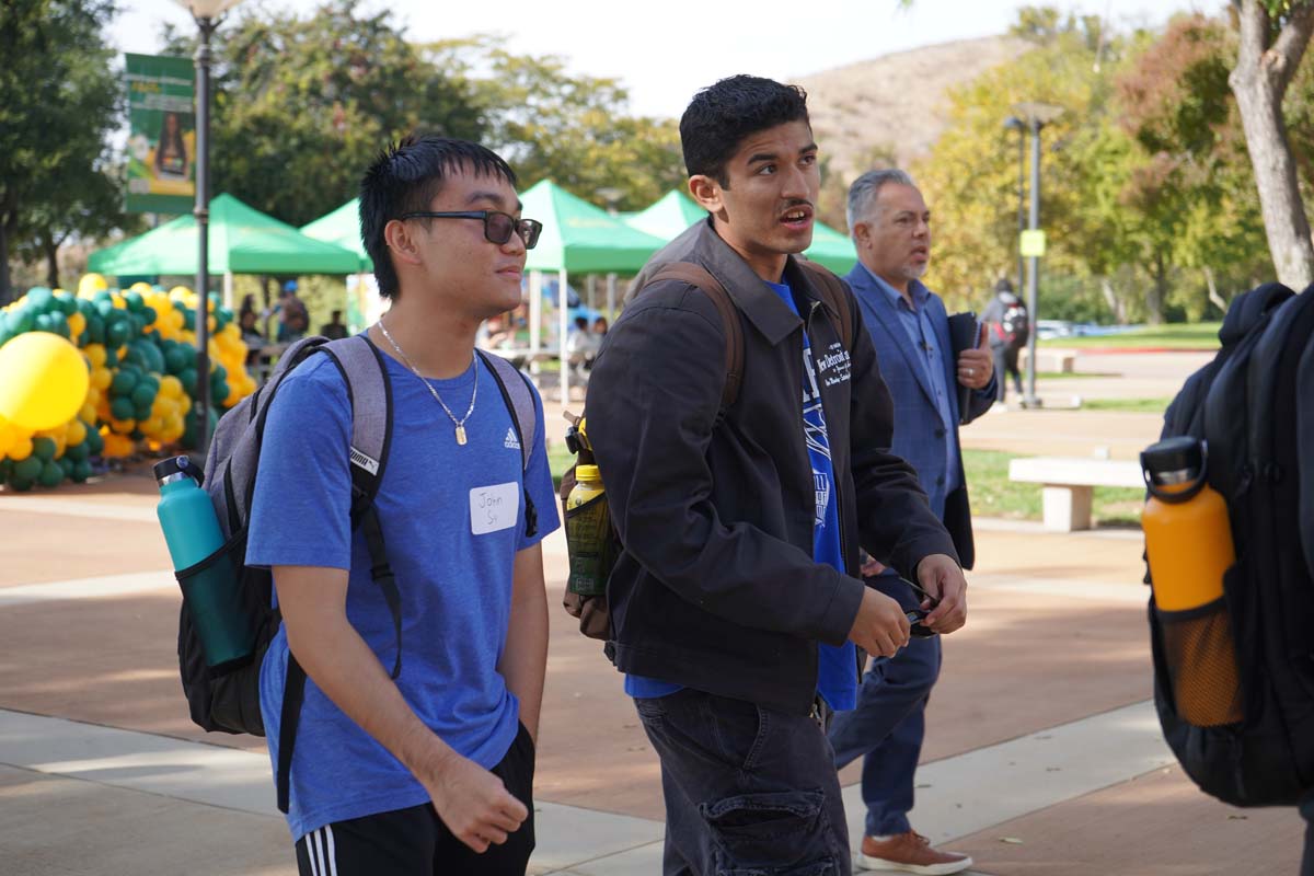 Students from USC attend a sustainability tour at CHC.