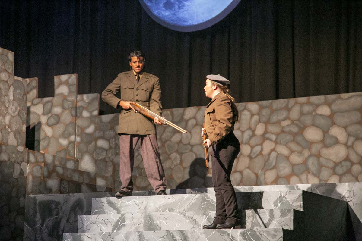 This is a sample image caption.