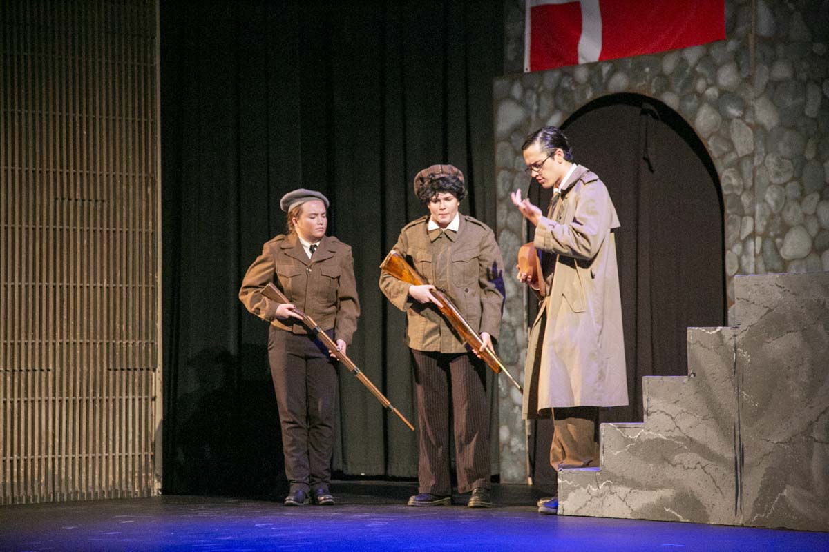 This is a sample image caption.